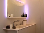 Interno Bagno di Lusso Monolight